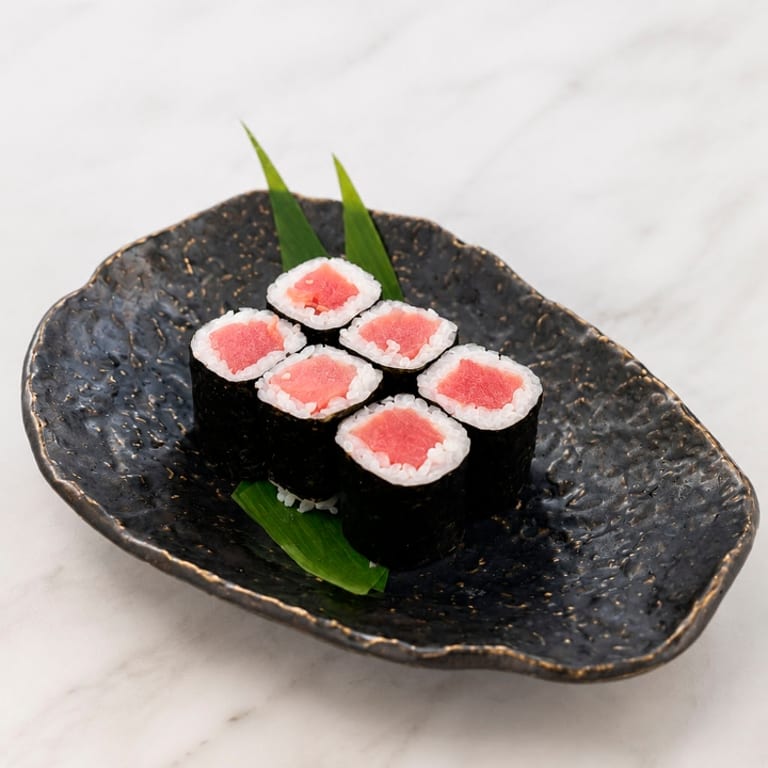 Delicious Tuna Roll Experience